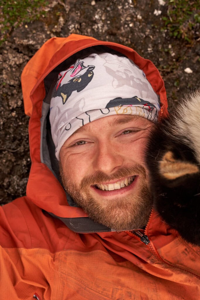 Portraet Lukas Sommer, gern mit Huskys oder auf der Farm in Nordnorwegen